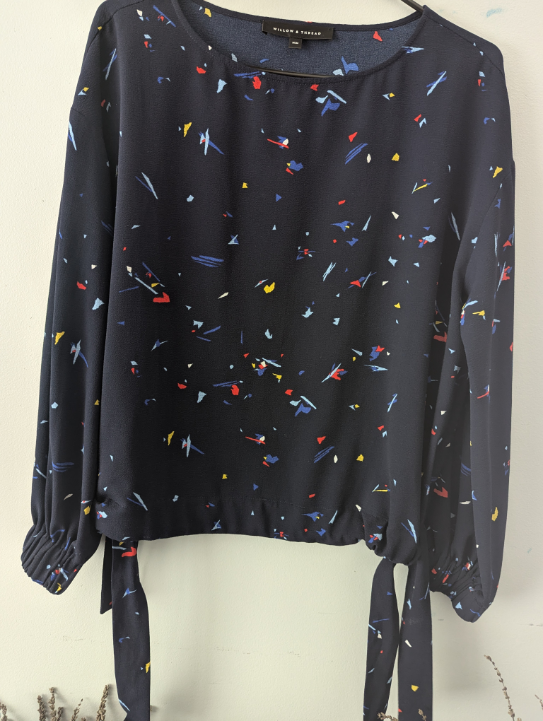 Willow and Thread blouse Size M image indicator(2)