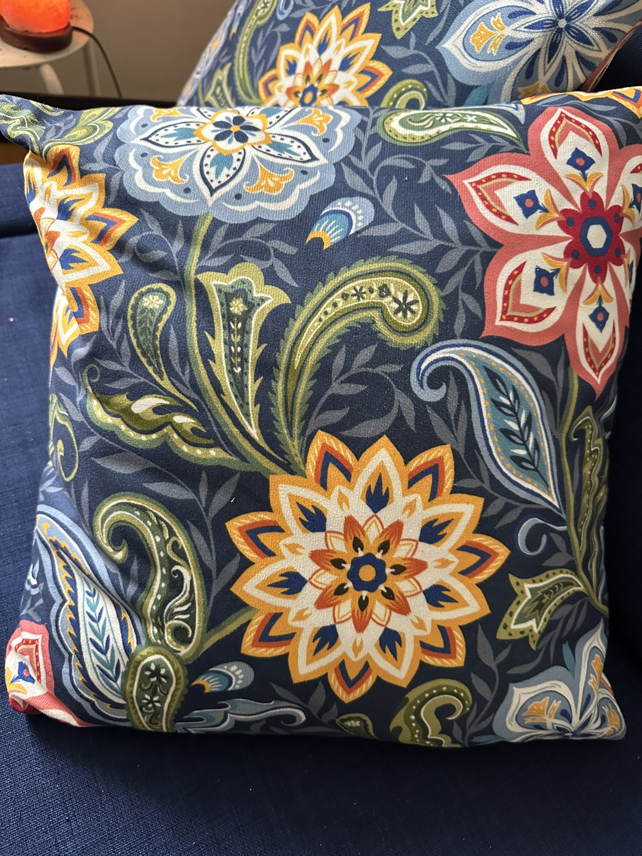 Decorative pillows (2) - photo 4