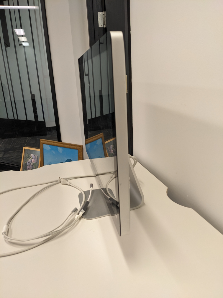 Apple 27” cinema LED monitor - photo 2