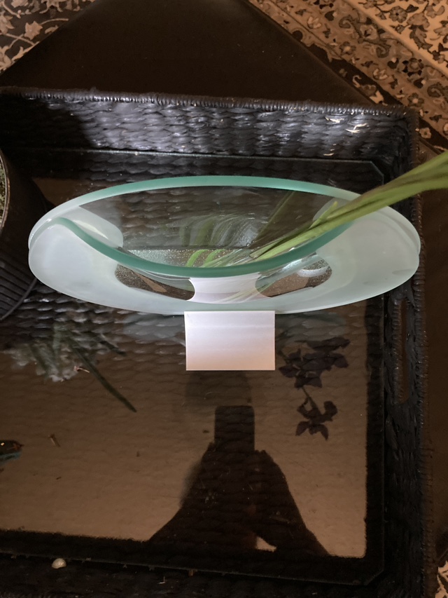 Unusual glass vase image indicator(3)