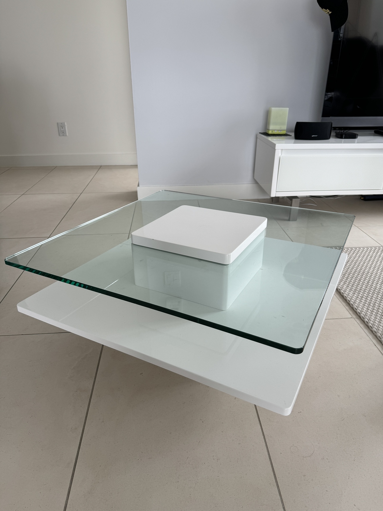 White Coffee Table - $40 (Downtown Vancouver) - photo 3