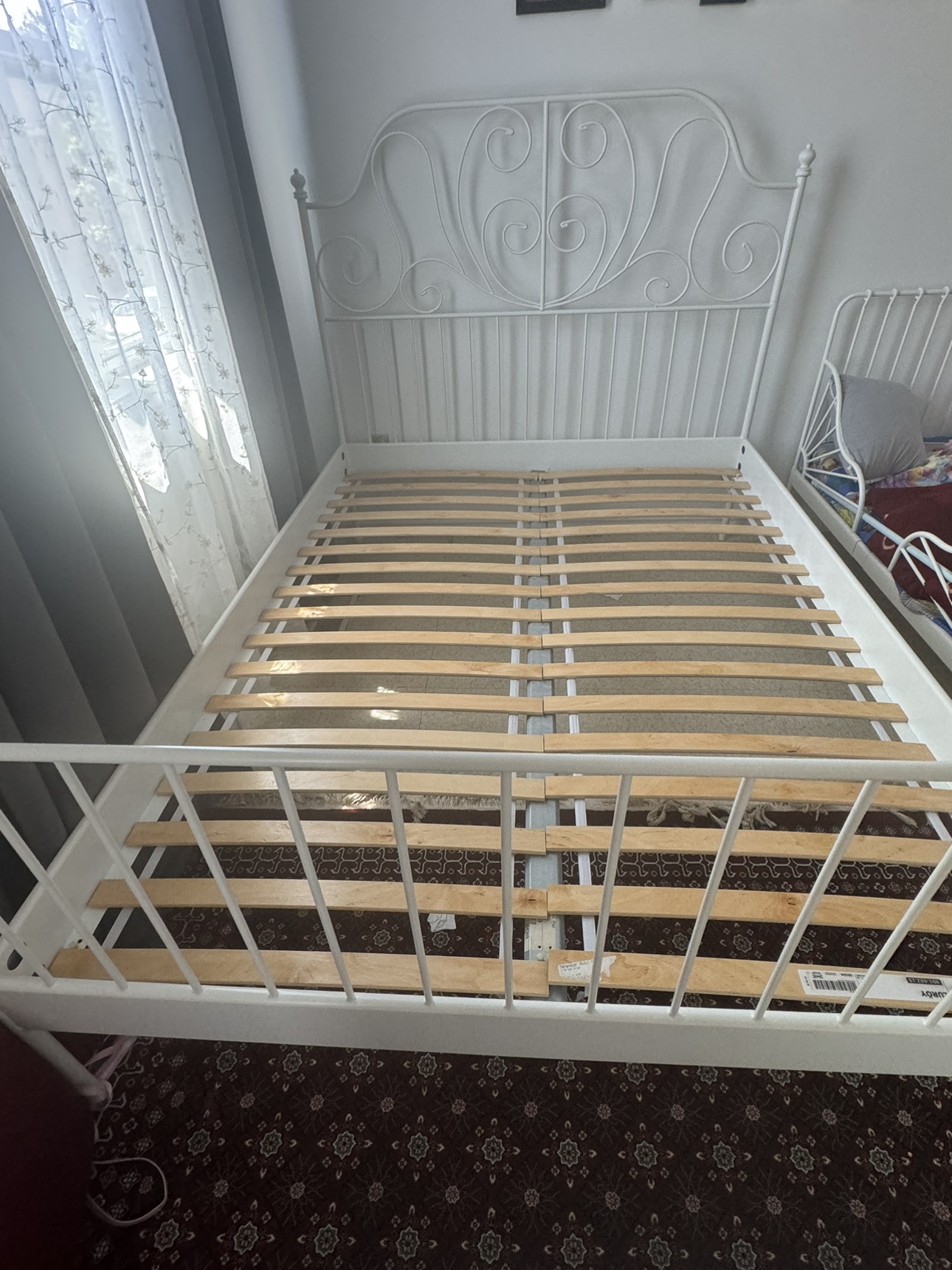 Queen Size Bed - photo 2