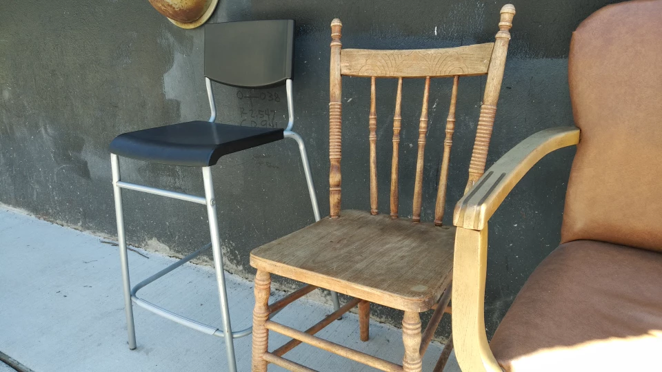three chairs - photo 3