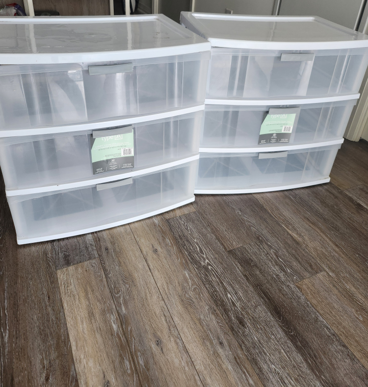 3 drawer storage (one left)
