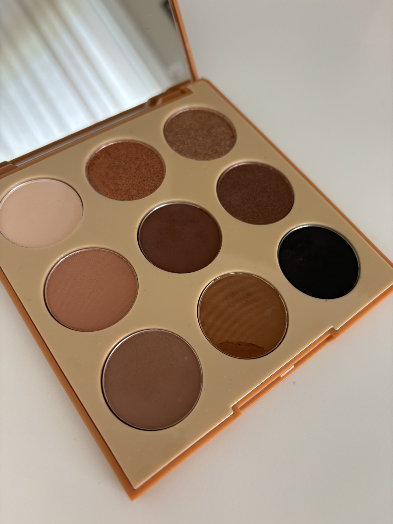 MORPHE Neutral Eyeshadow Makeup Palette image indicator(4)