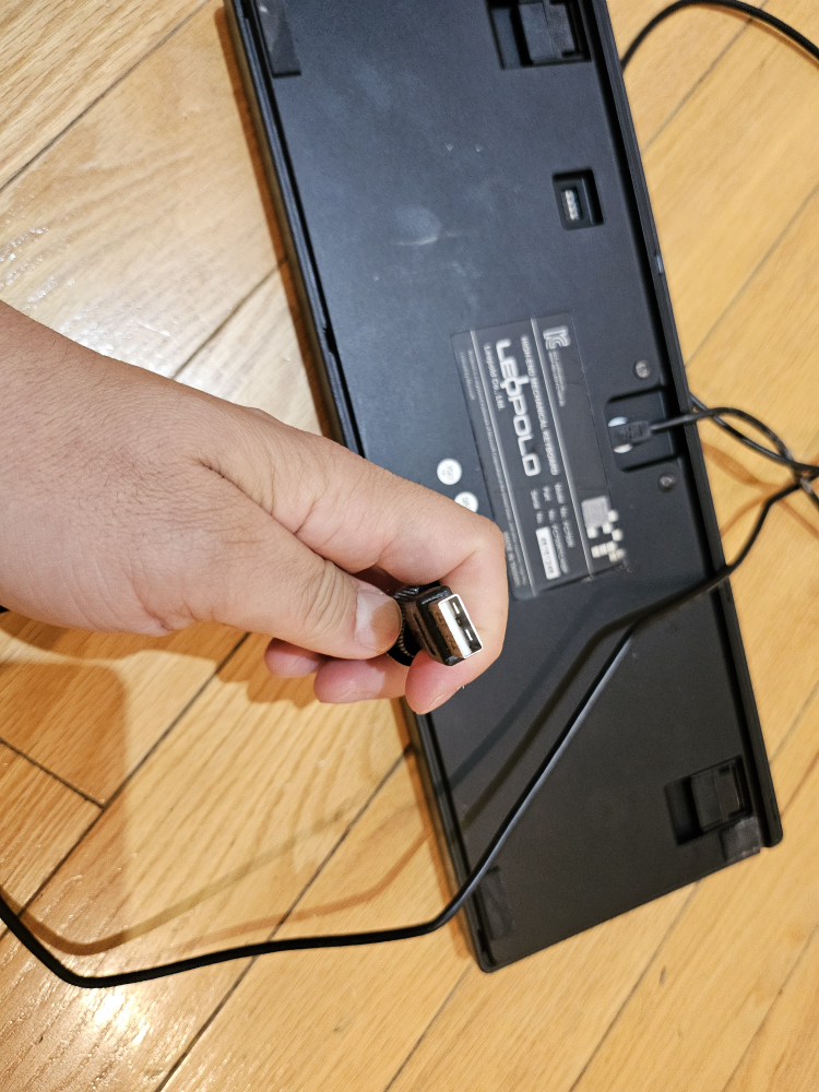 Leopold FC750R mechanical keyboard image indicator(3)