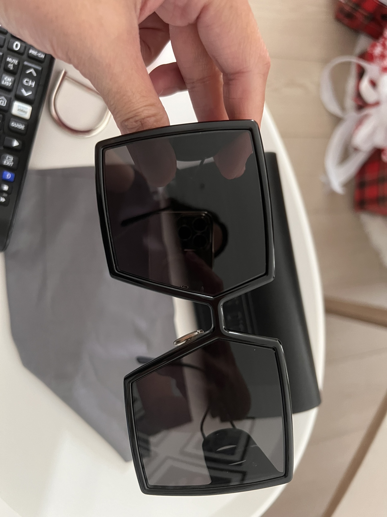 Dior Sunglasses image indicator(3)