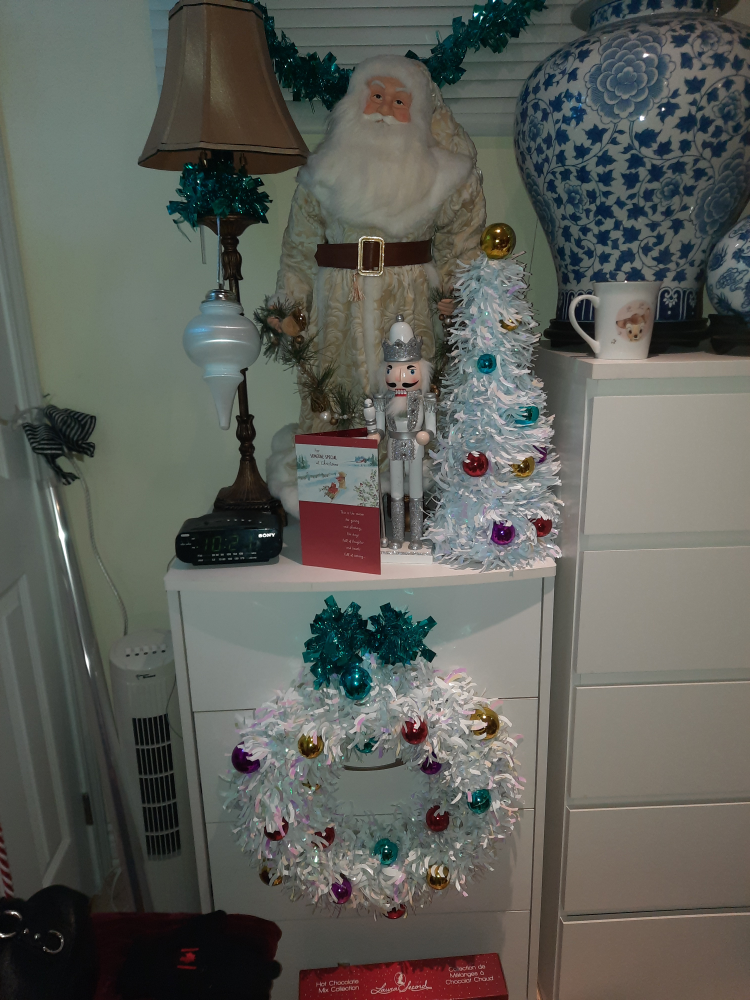 2.5 foot Santa W/mink coat highly collectible image indicator(6)