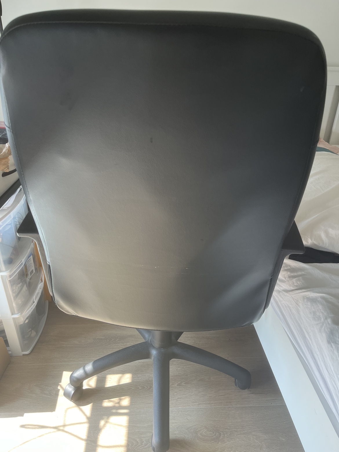 Black office chair image indicator(2)