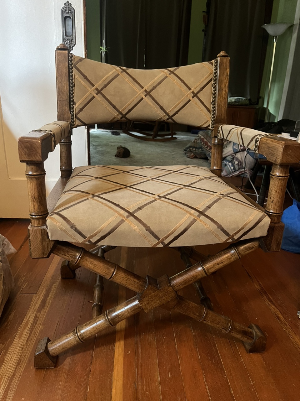 Vintage embroidered chairs - photo 3