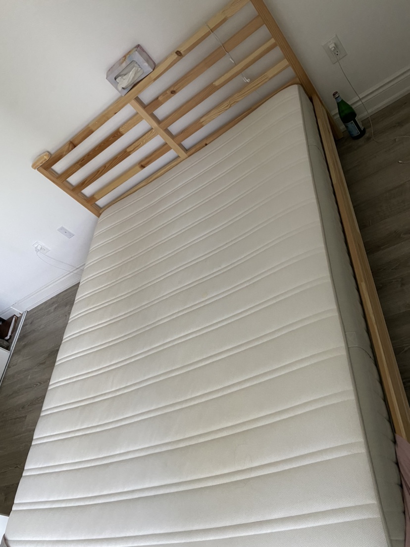 queen bed - photo 2