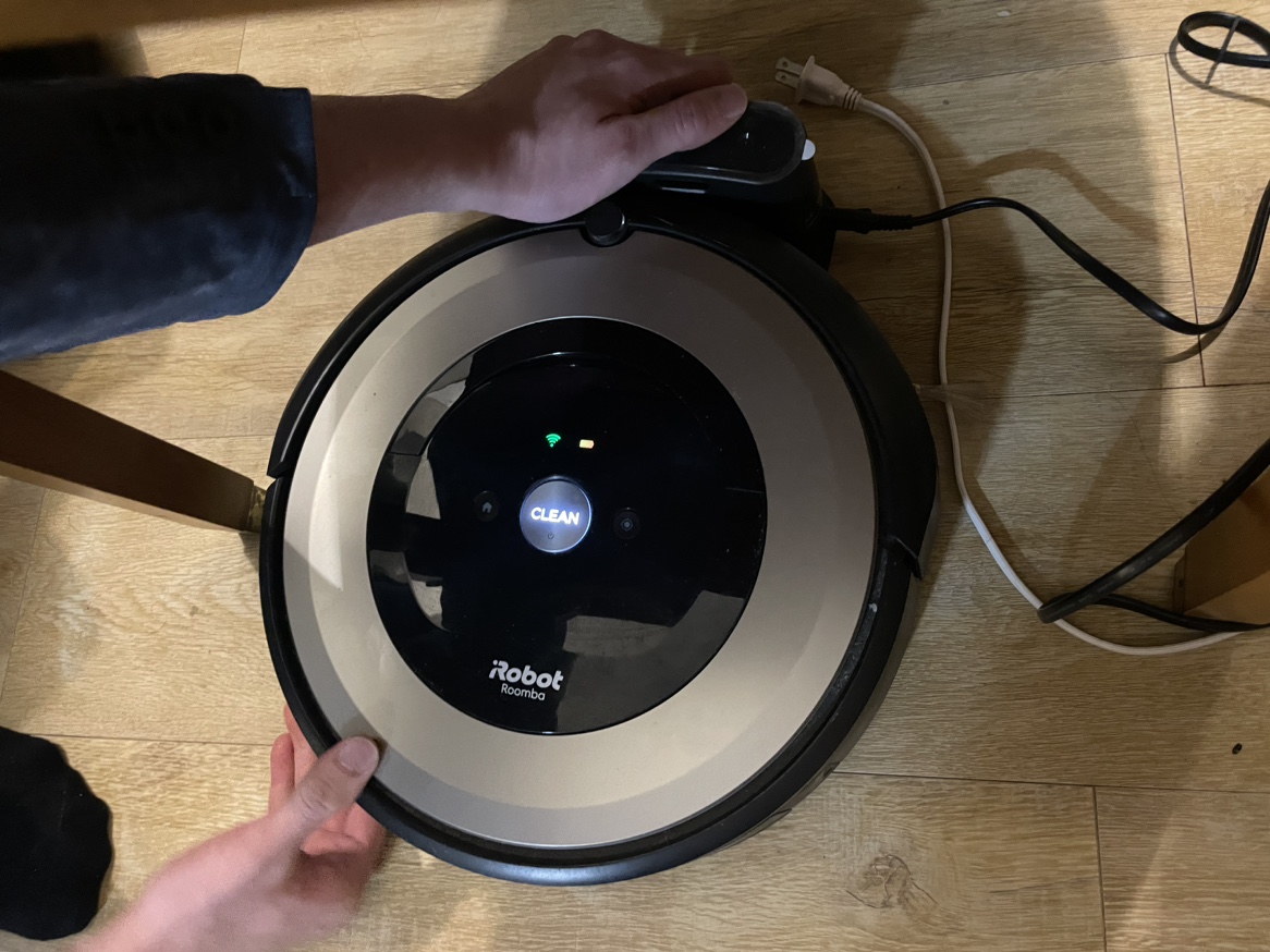 $45 Roomba e6 pick up at dupont - photo 2