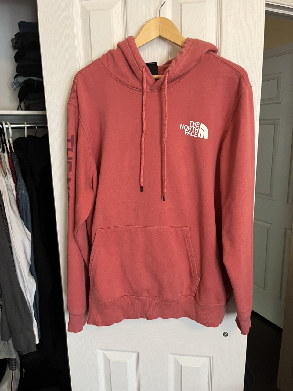 North Face pink hoodie XL image indicator(3)