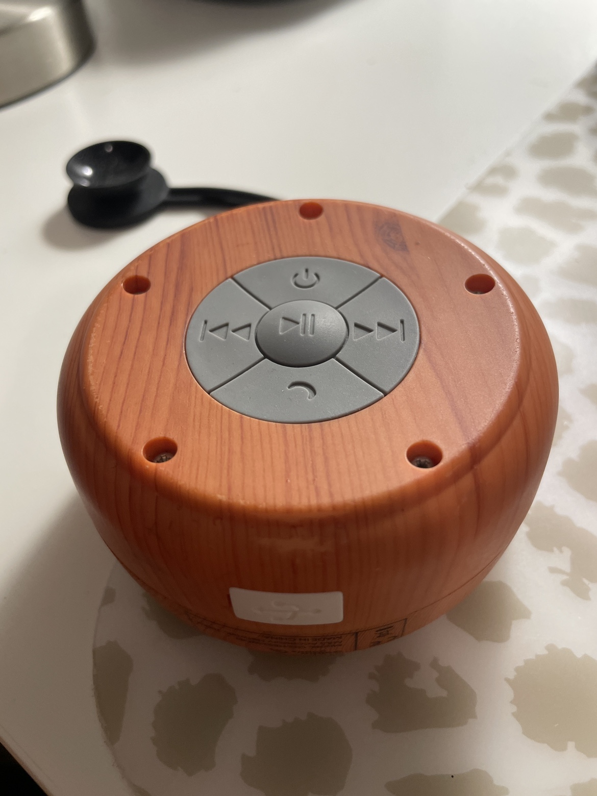 Shower Speaker #freecycle thumbnail