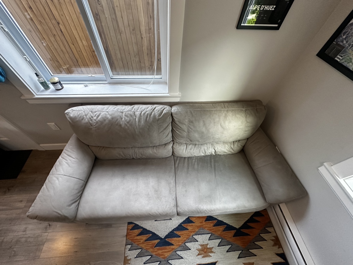Grey couch - microsuede - from Leon’s - photo 5