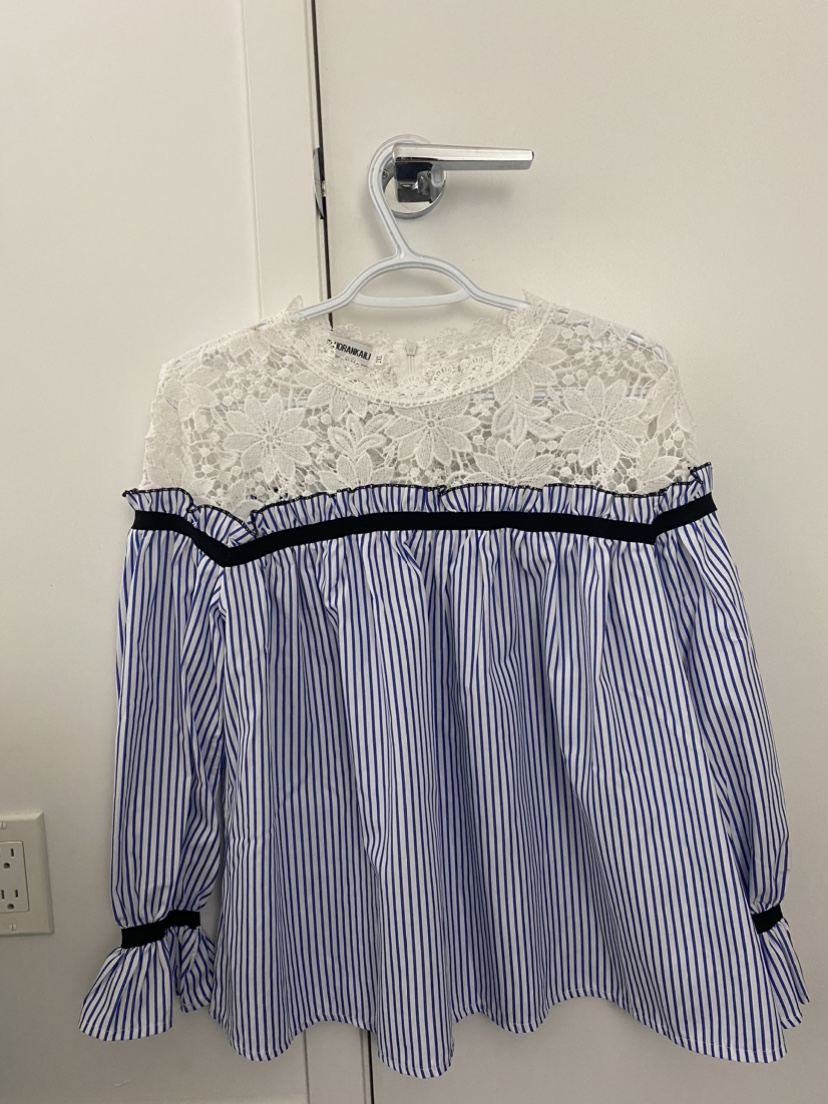 Blue striped shirt thumbnail