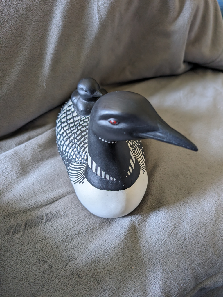 VINTAGE Loon Baby on Back Figurine Ceramic Hand Painted Signed - photo 5