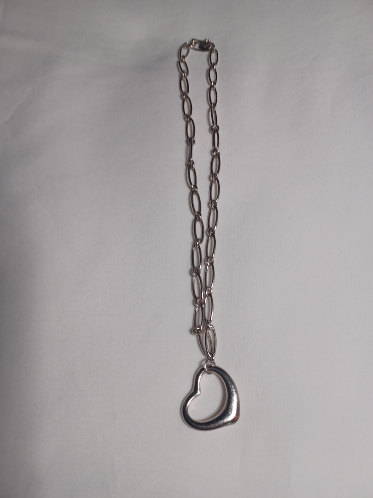 Tiffany  & Co x- large open heart necklace  ELSA PERETTI unisex
