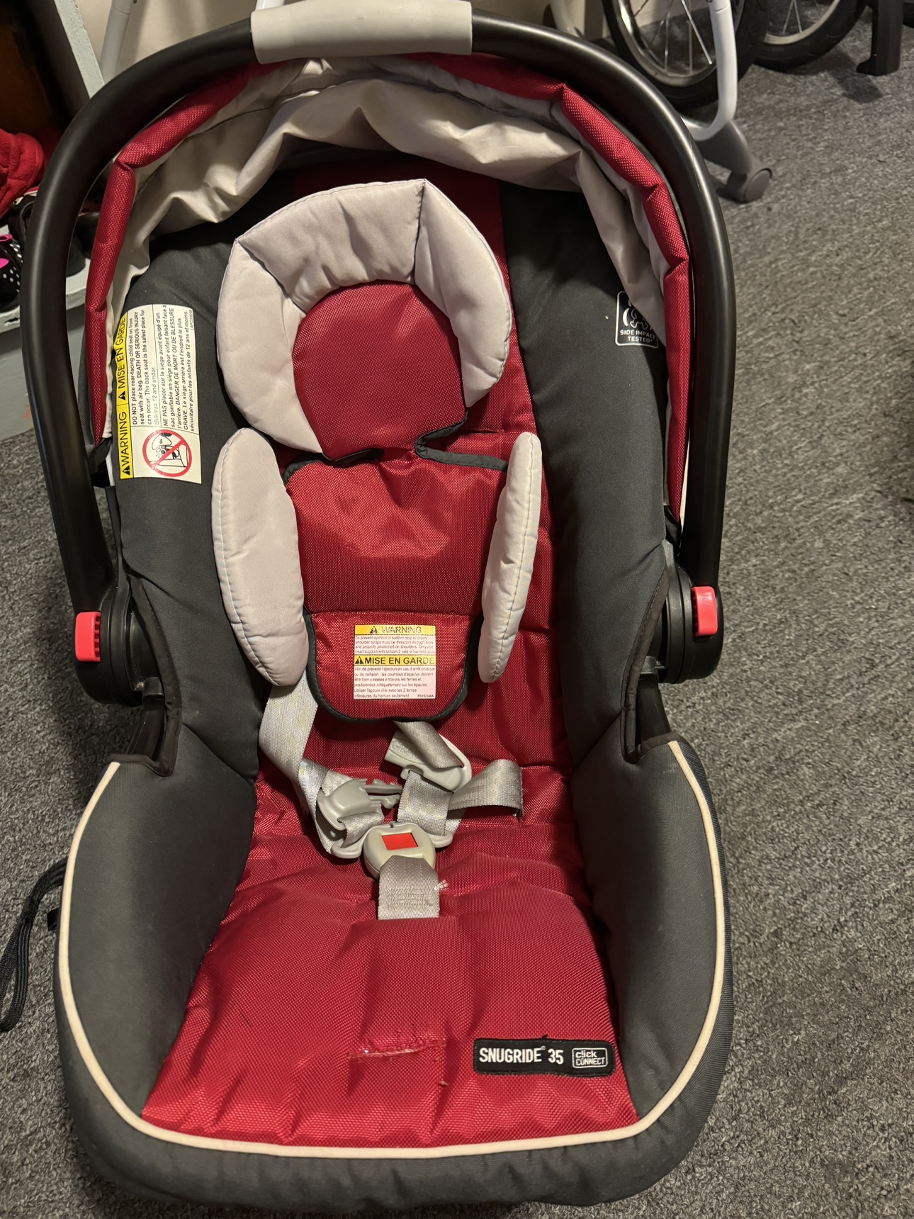 Graco Car Seat thumbnail