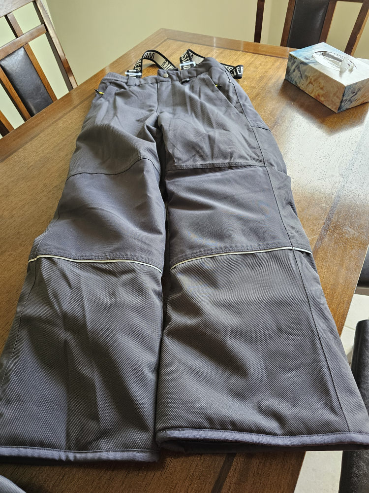 winter jacket with pants (children age 11 to 12 years). - photo 2
