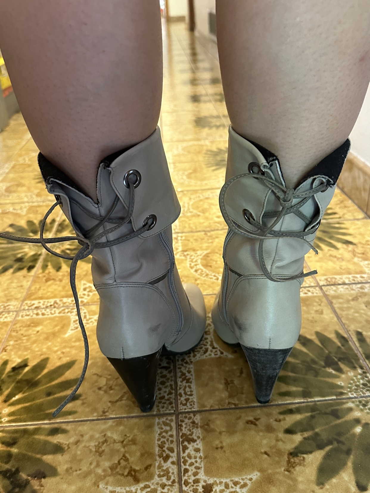 Stone coloured heel boots image indicator(2)