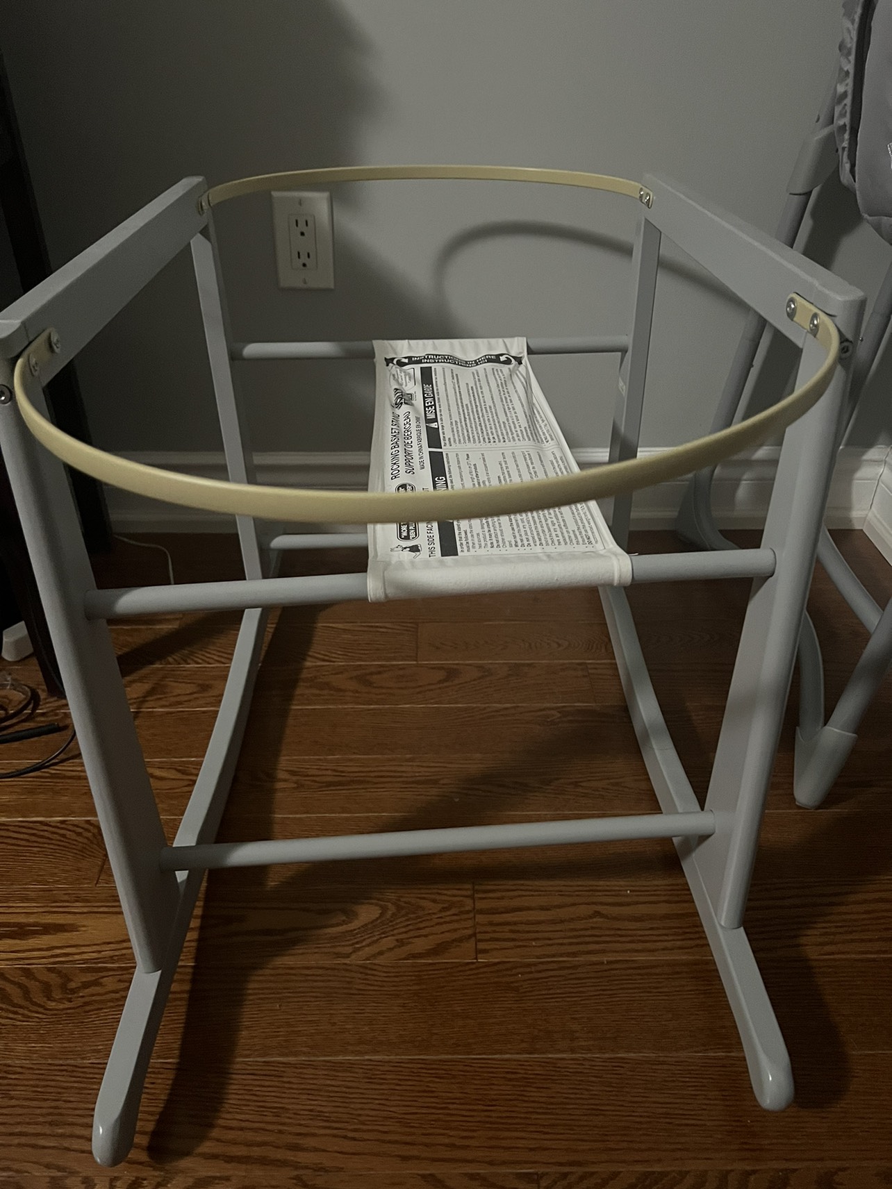 Bassinet Rocker / Stand thumbnail