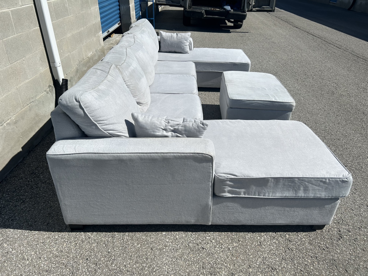 FREE DELIVERY• GREY U SHAPE SECTIONAL COUCH SET / SOFA w/OTTOMAN - photo 5