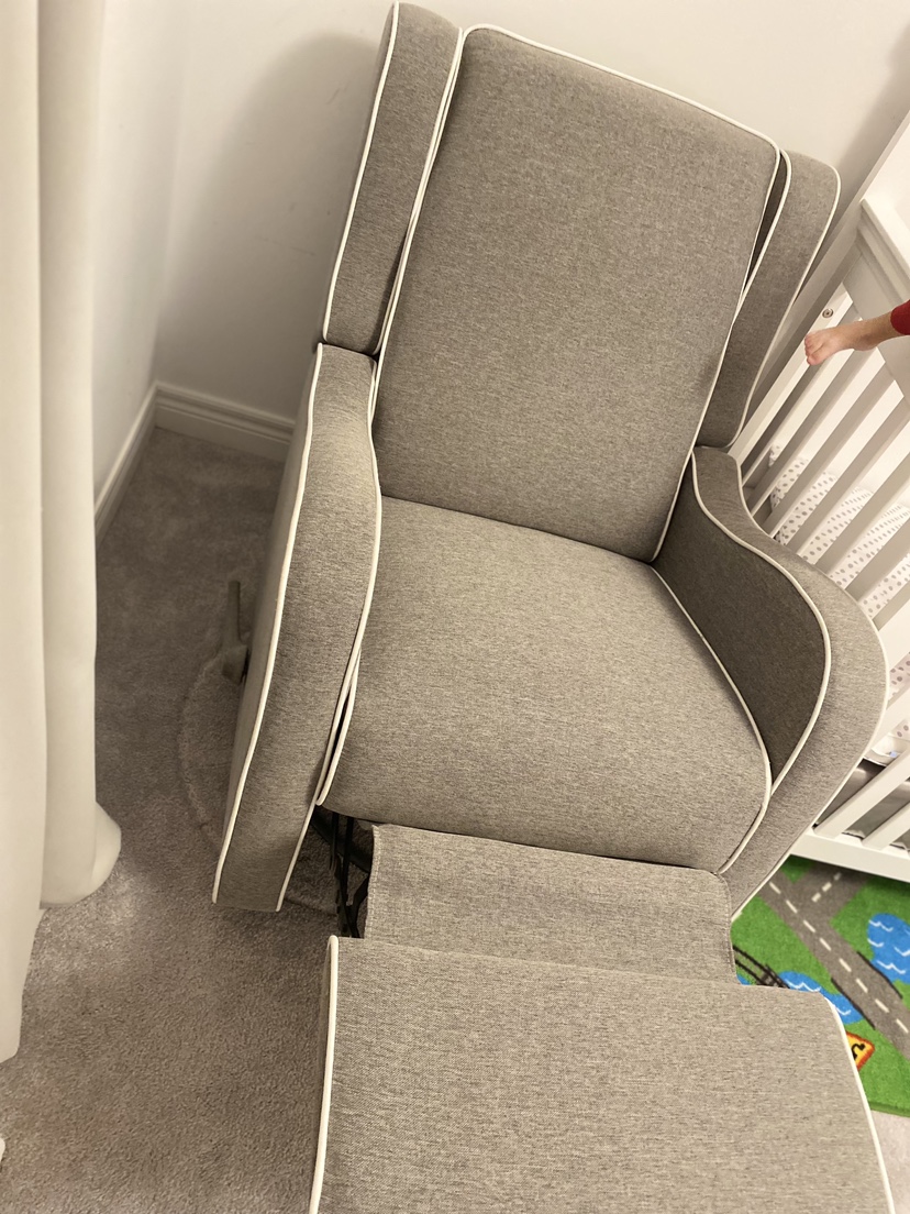 (Moving Sale) Armchair - PERFECT CONDITION!!! - photo 4