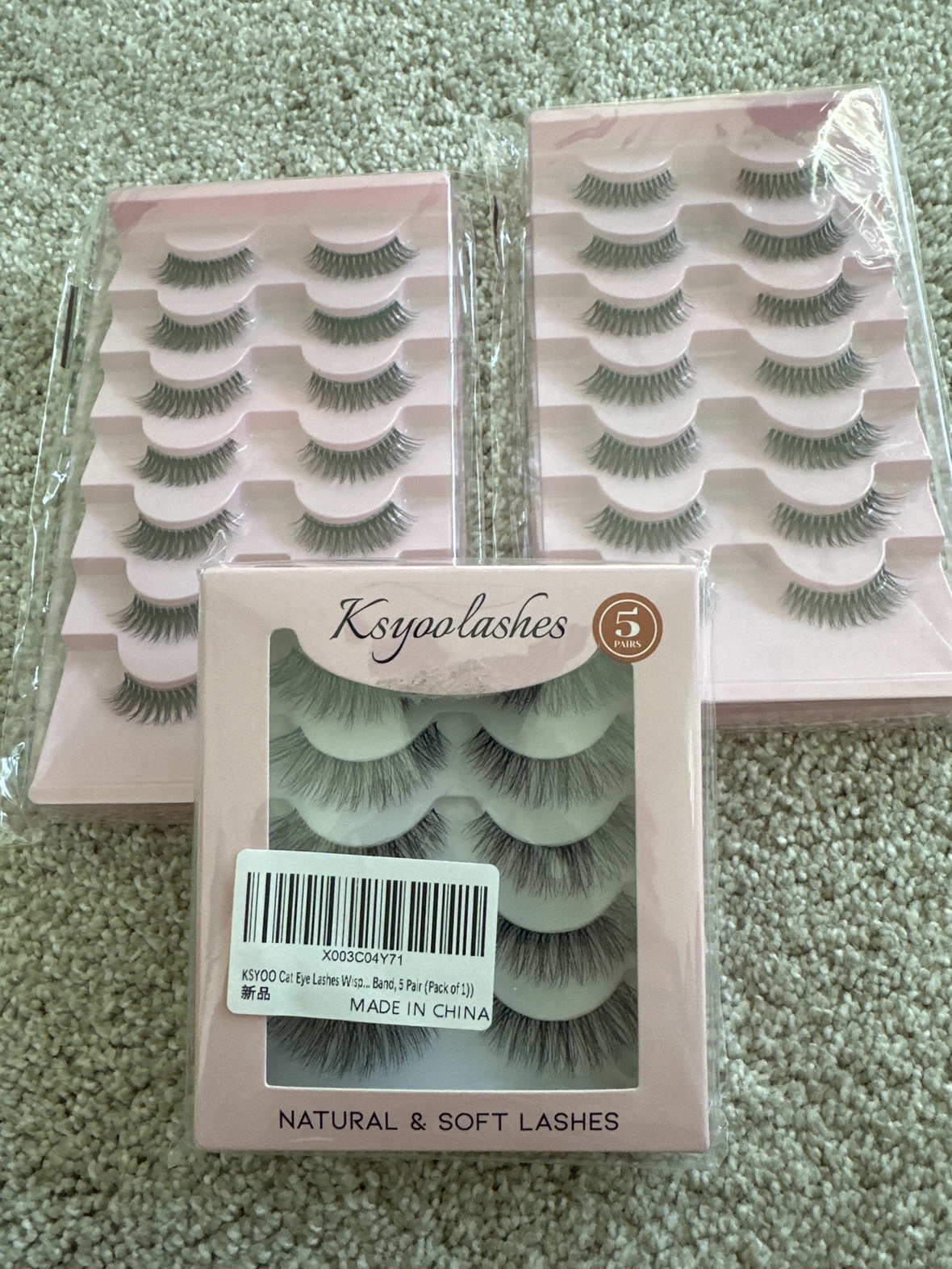 Natural lashes