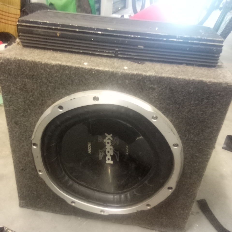 12 inch Sony explode combo I n box + amp