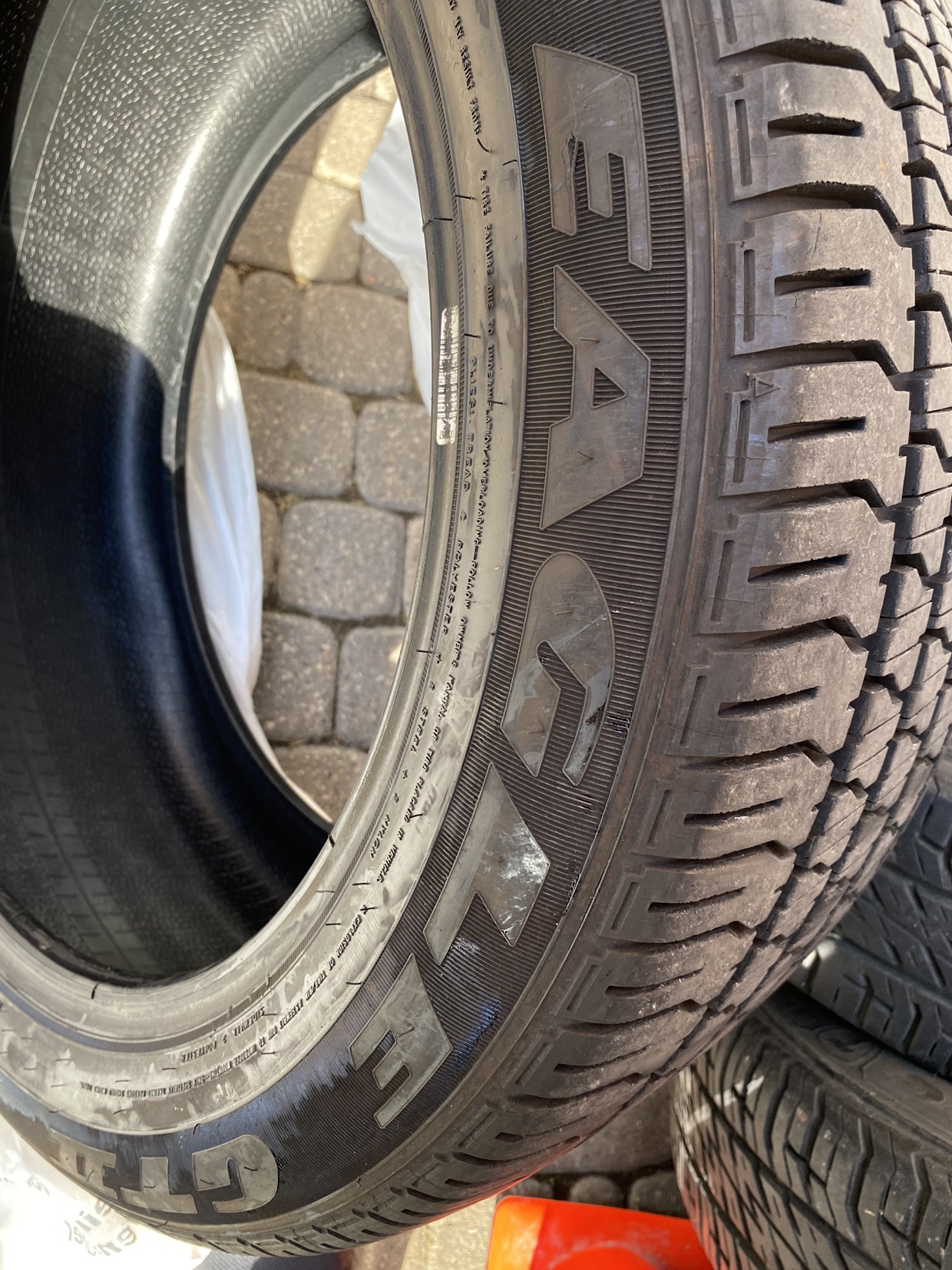 2 All season tires image indicator(2)