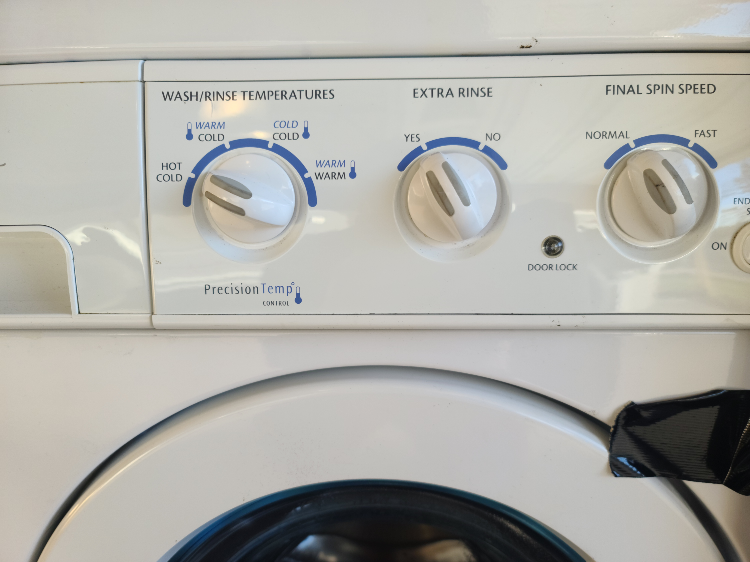 Frigidaire washing machine and dryer - photo 3