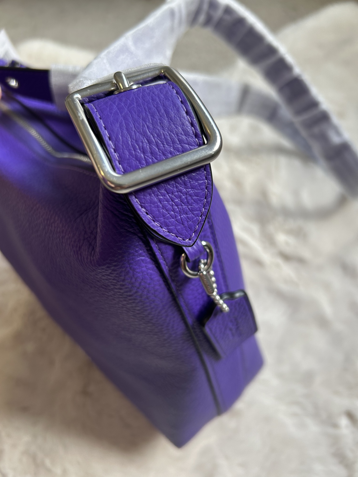 Coach val duffle leather bag image indicator(5)