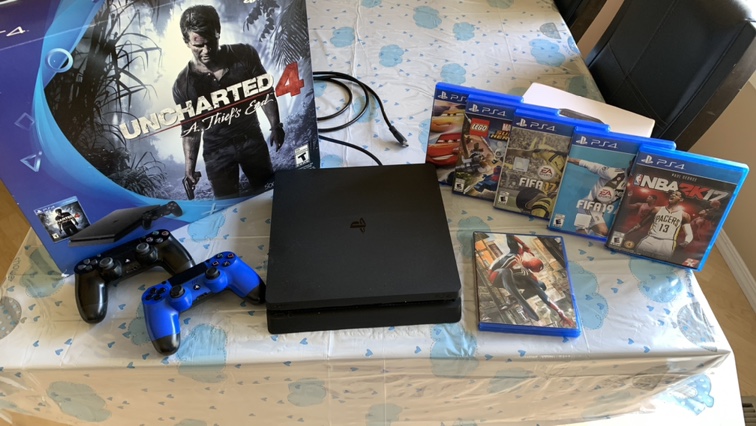 PS 4