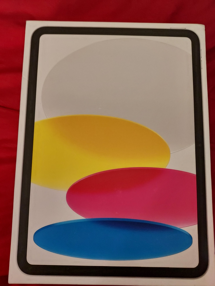 New IPad 10th Generation 64GB Silver WiFi only