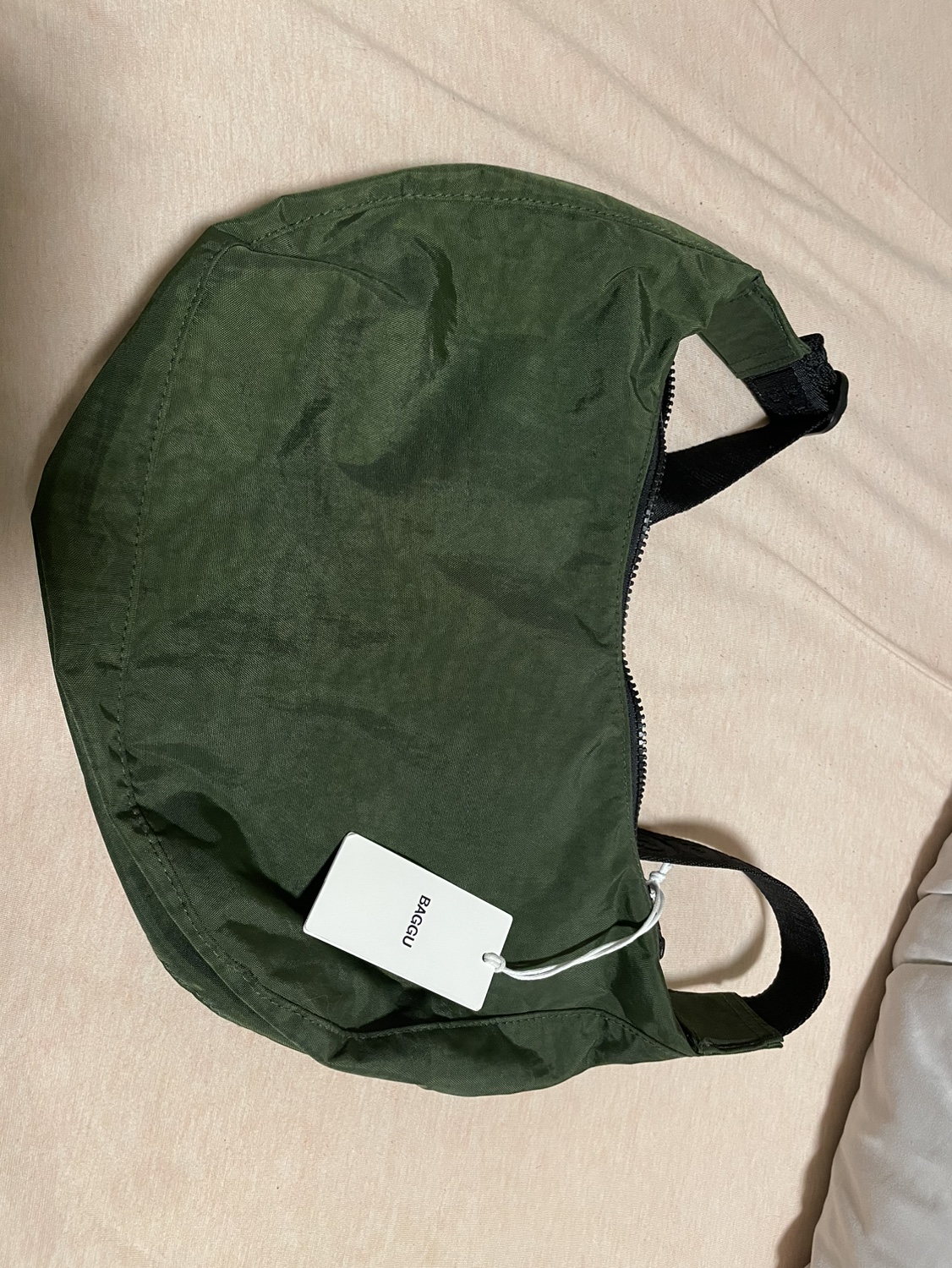 Baggu medium crescent bag