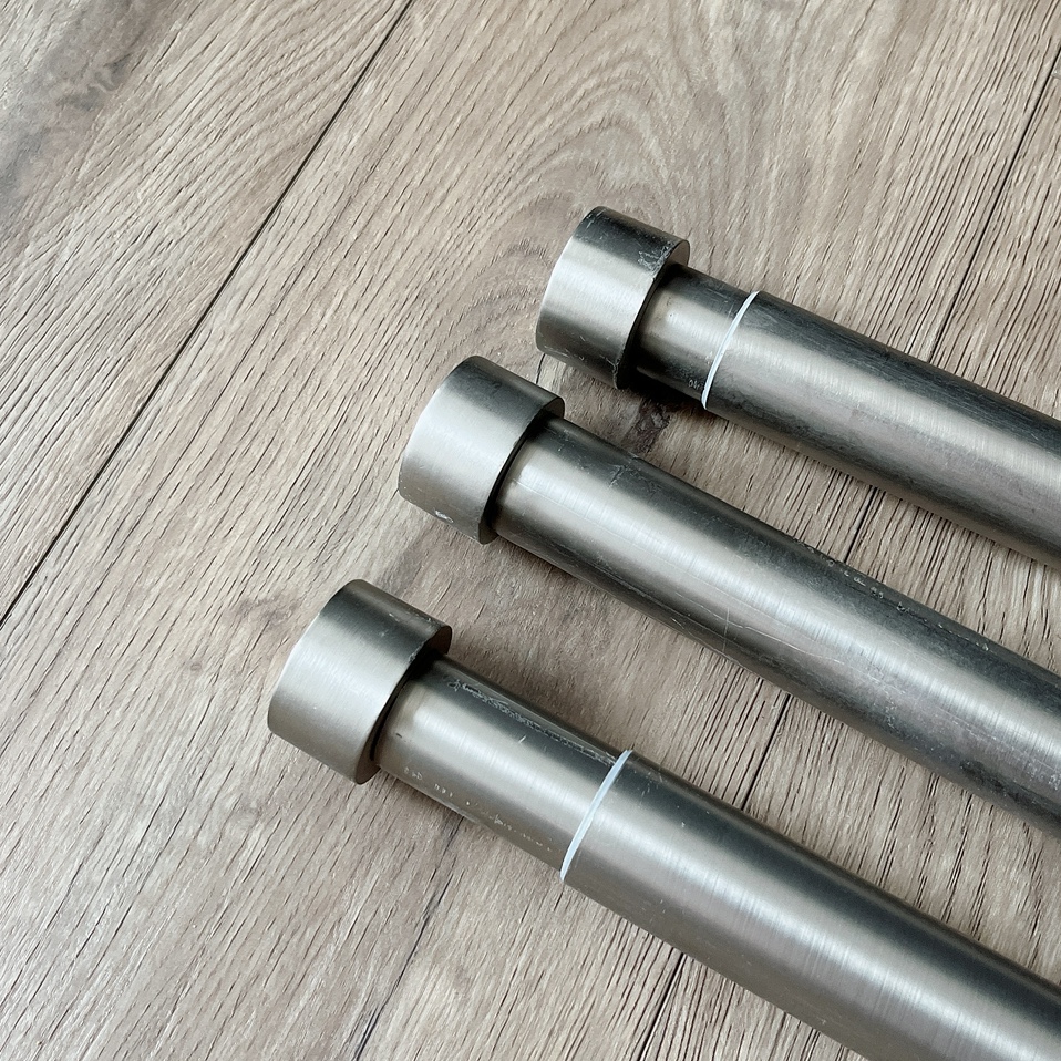 Umbra metal curtain rod 36-72”