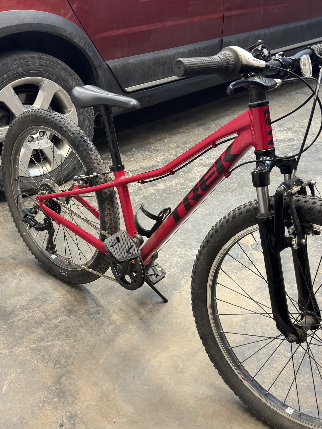 Trek 24 Precaliber kids mountain bike