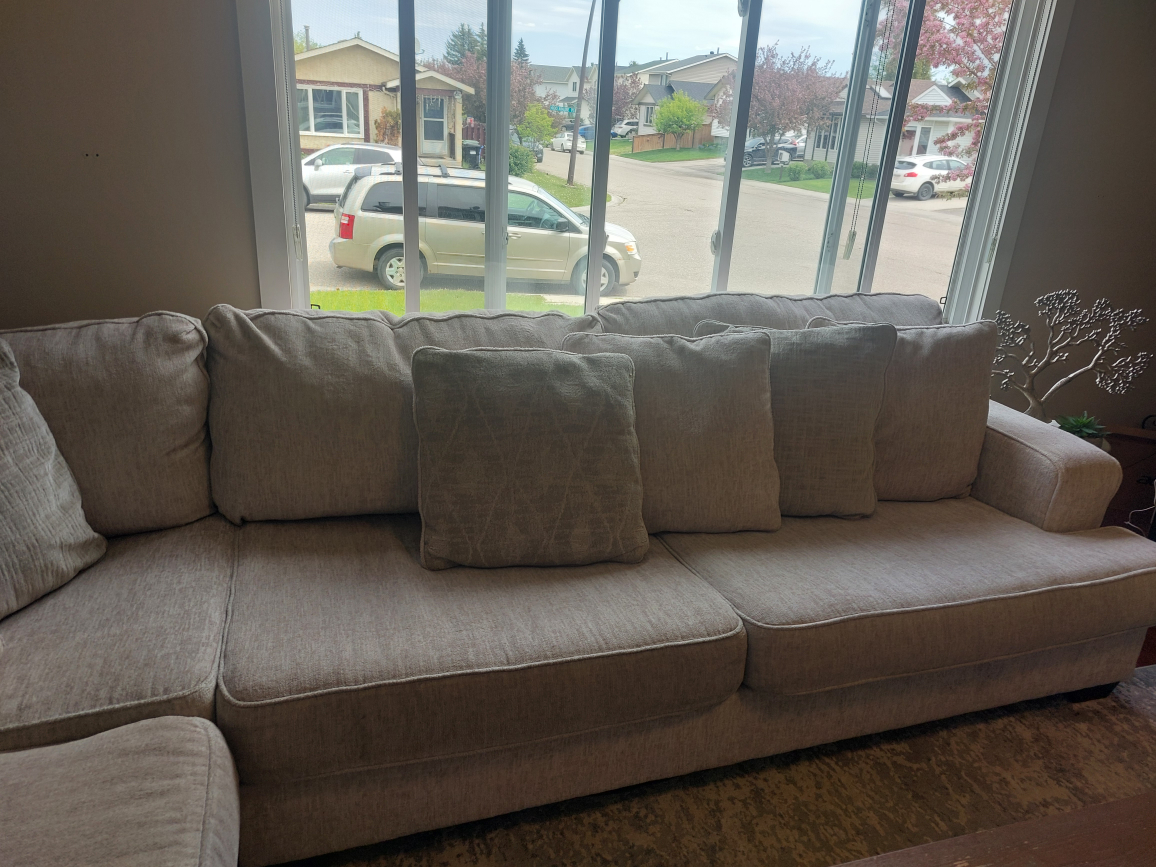 Beautiful oversized Ashley 'Rawcliffe' sectional - photo 3