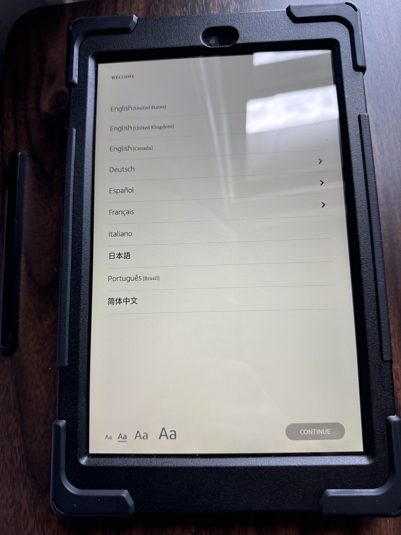 Amazon Fire HD 10 tablet with case - photo 3