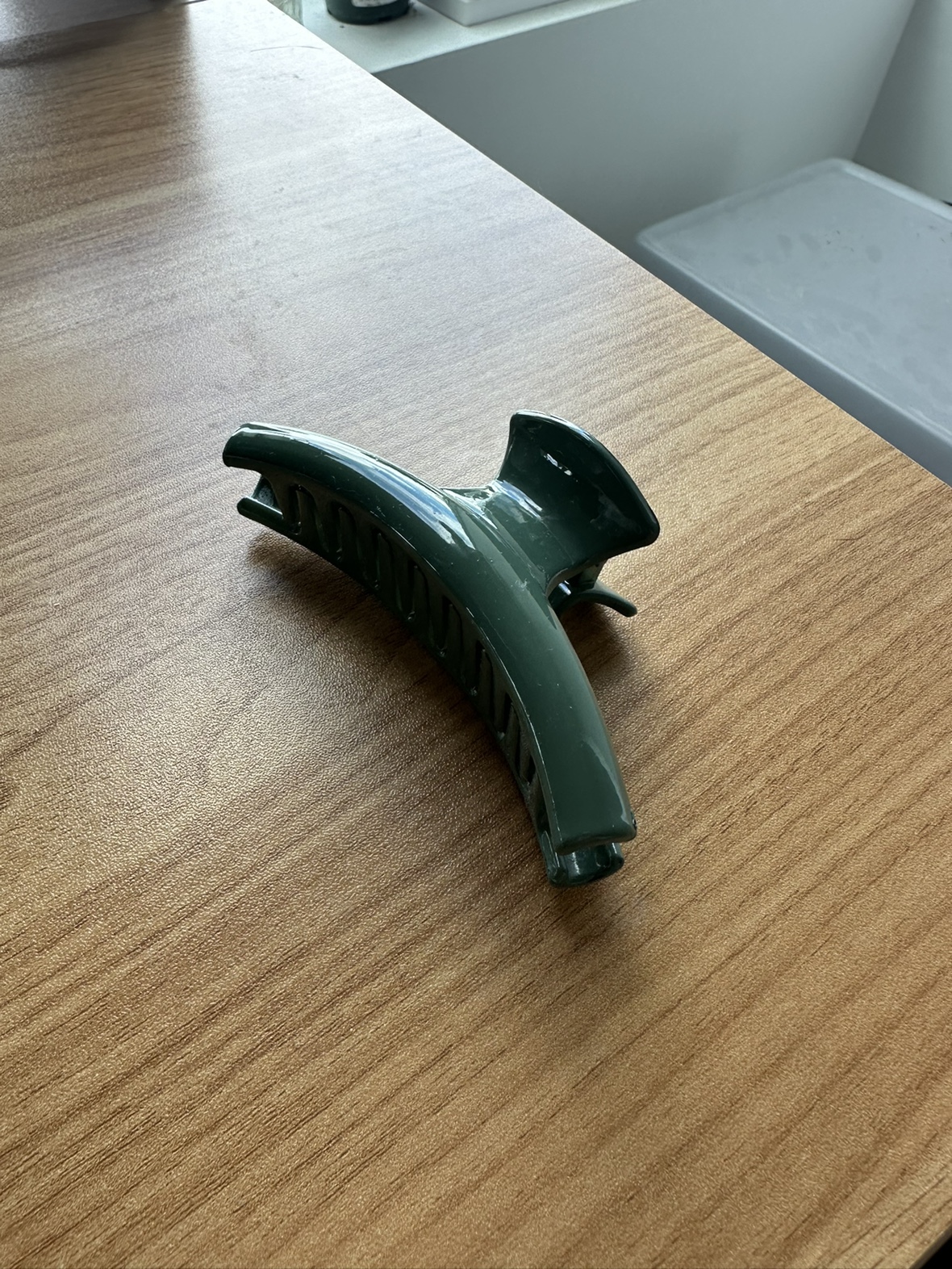 Green Hair Claw Clip