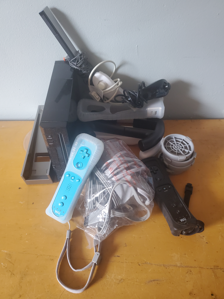 Nintendo Wii Controllers Cables Nunchuk Video Game System image indicator(2)