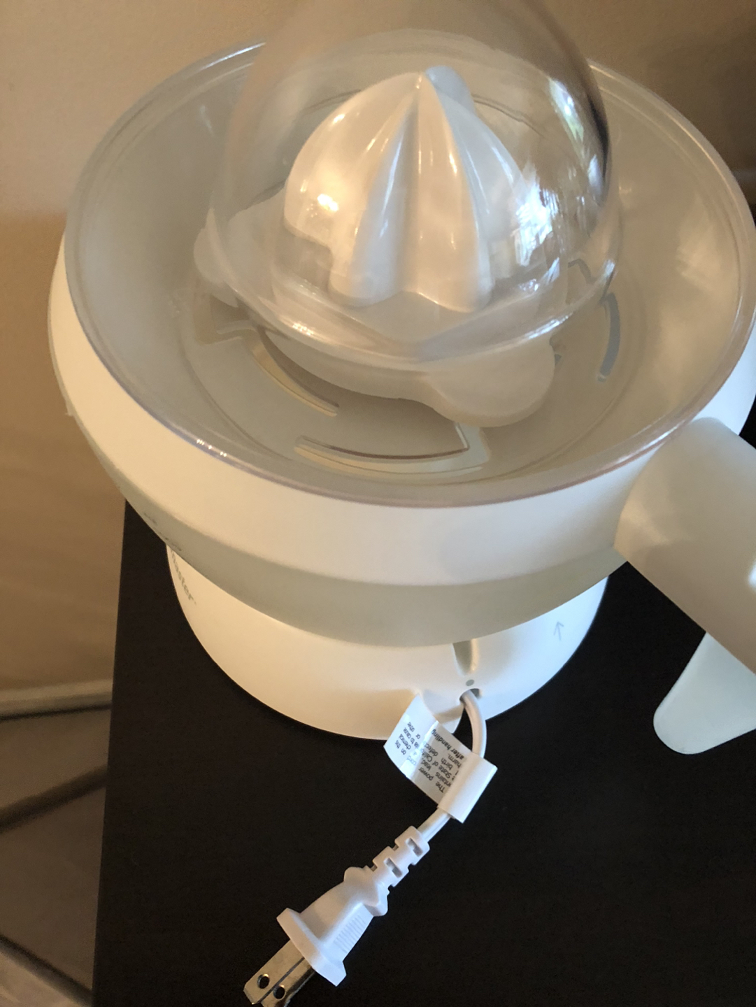 Toastmaster Citrus Juicer with Pulp Adjuster - photo 4