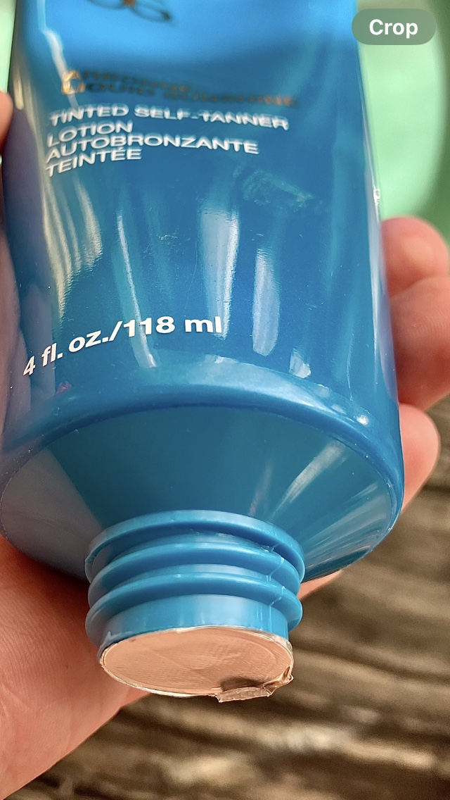 Self Tanner Lotion making love to the bottle image indicator(2)