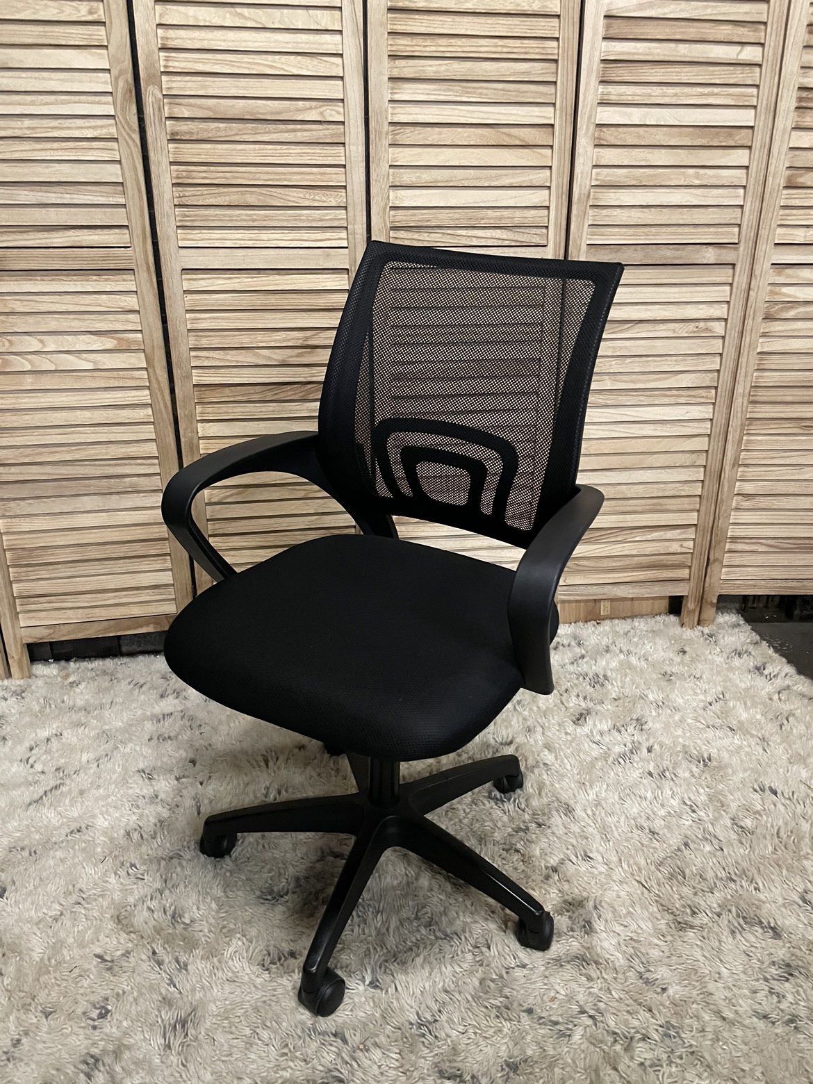 Ergonomic office chair