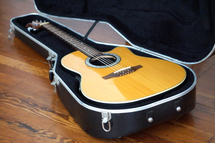Ovation Celebrity acoustic-electric guitar + case - photo 3