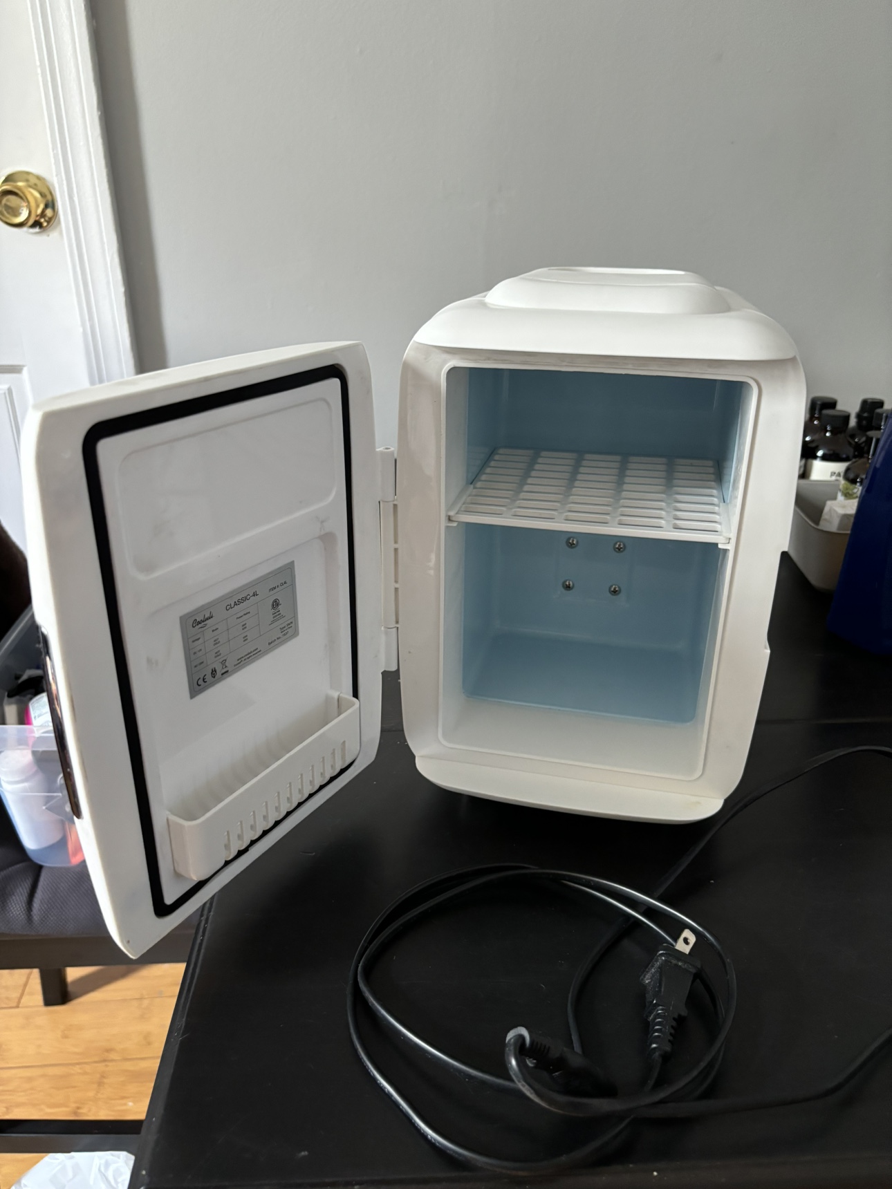Cooluli Mini Skin Care Fridge - photo 3