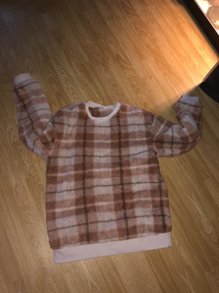 Super cute pink fuzzy sweater #FREECYCLE - photo 2