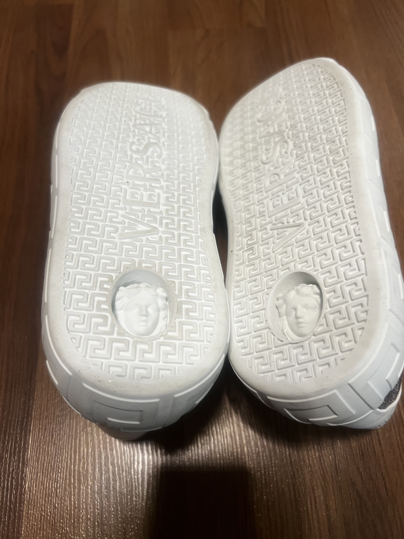 New VERSACE Glitter Sneakers UNISEX image indicator(6)