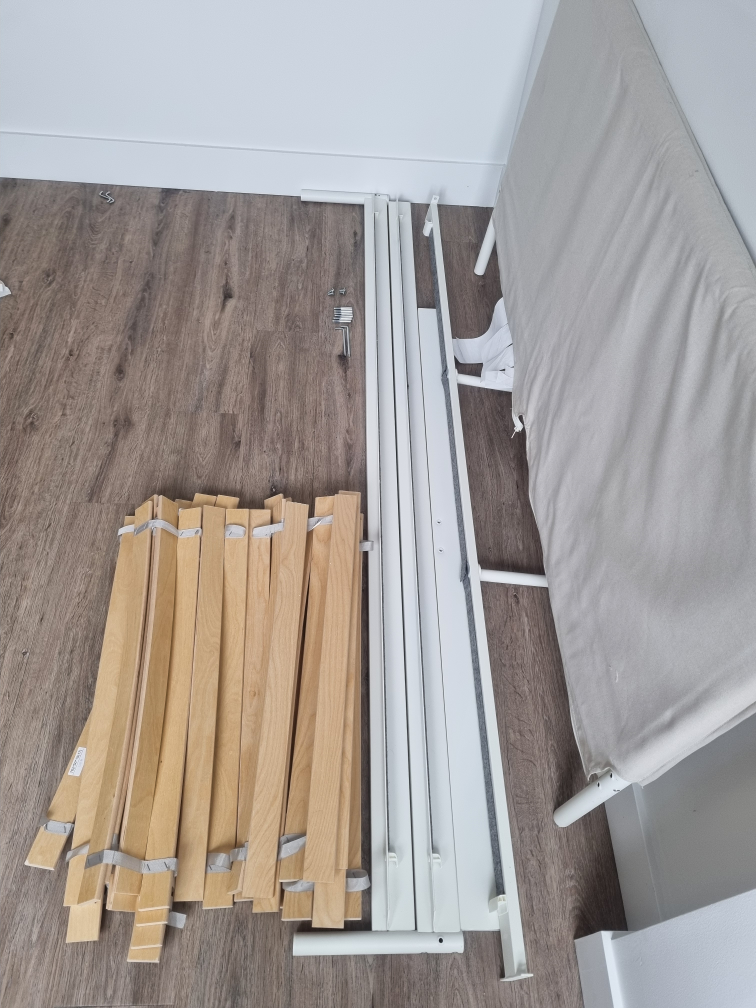 IKEA queen size frame - photo 3